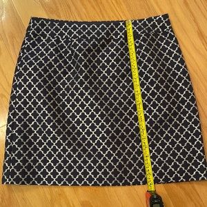 Kate Spade Blue & Silver Metallic Quatrefoil Skirt.  Size 10